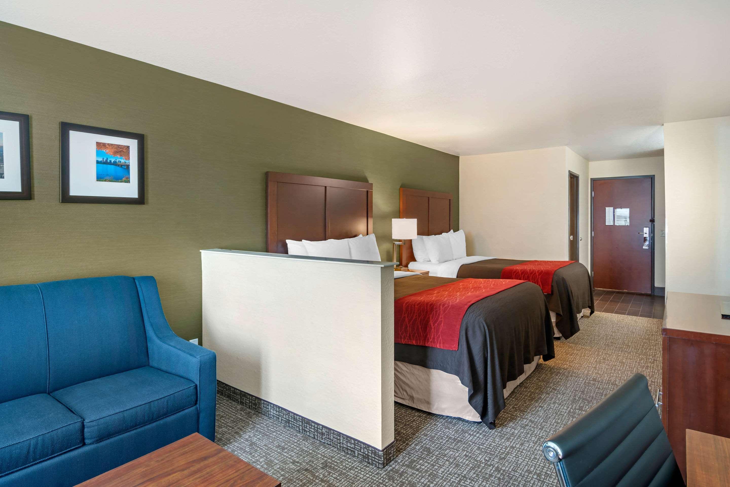 Comfort Inn & Suites Салем Екстериор снимка