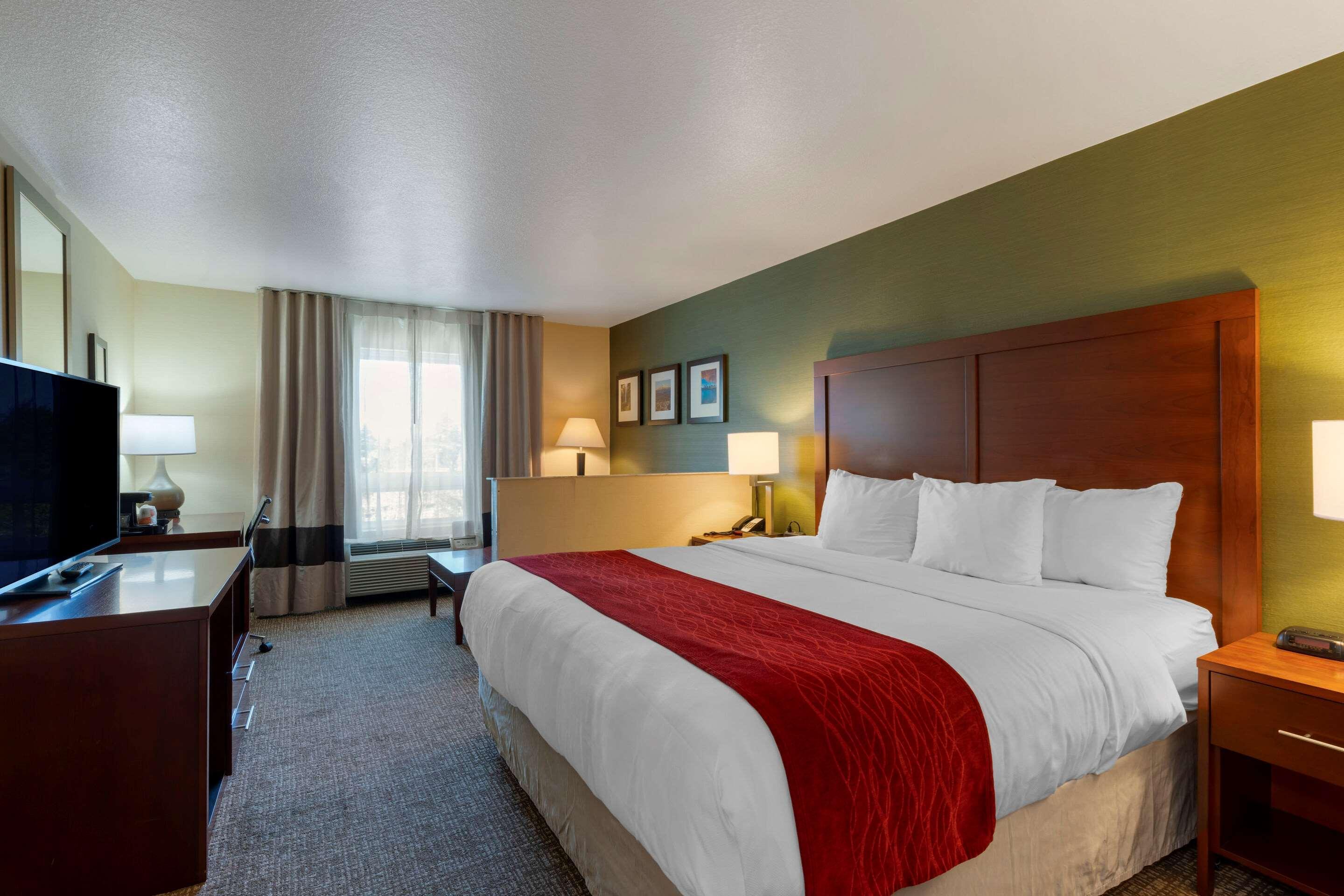 Comfort Inn & Suites Салем Екстериор снимка