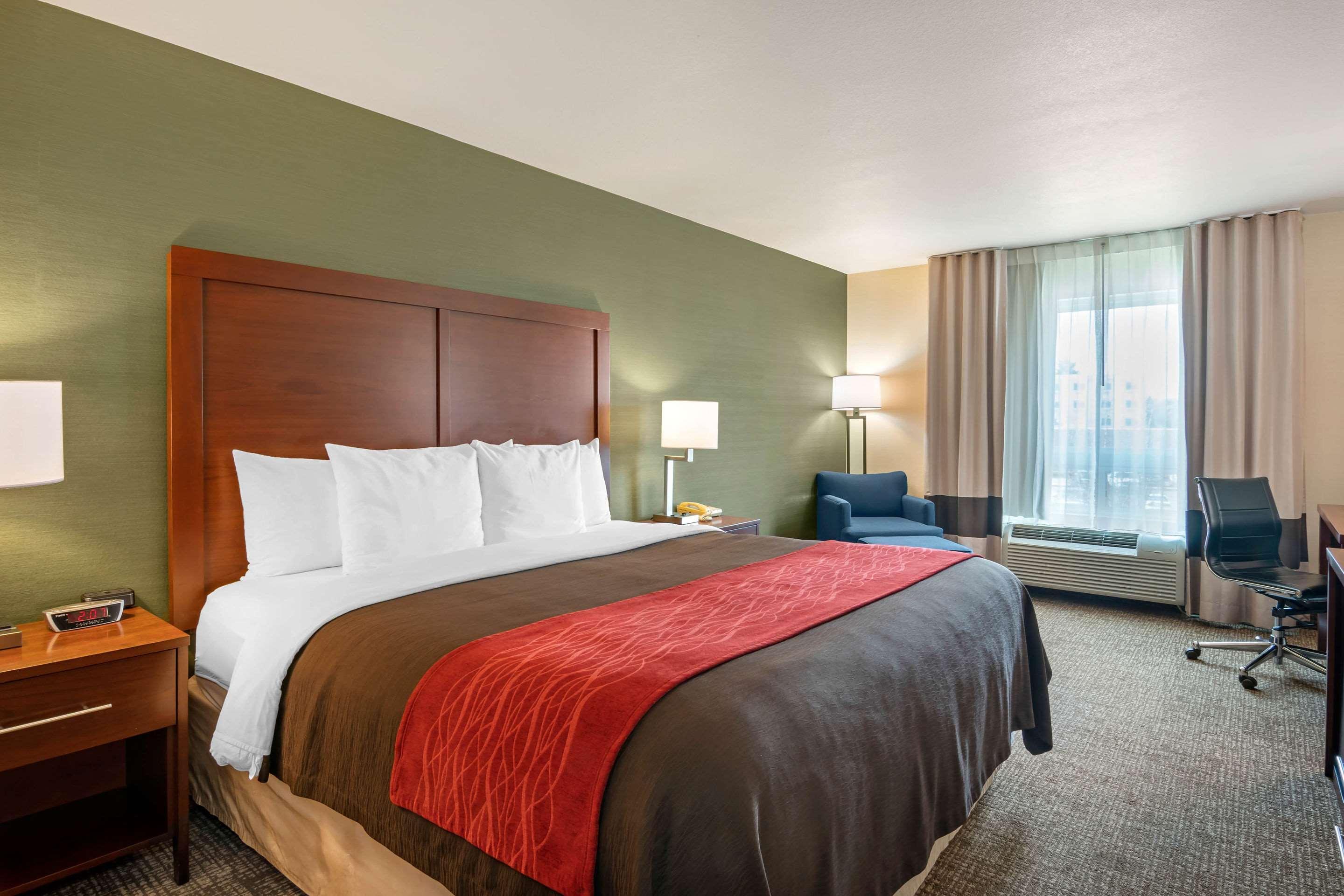 Comfort Inn & Suites Салем Екстериор снимка