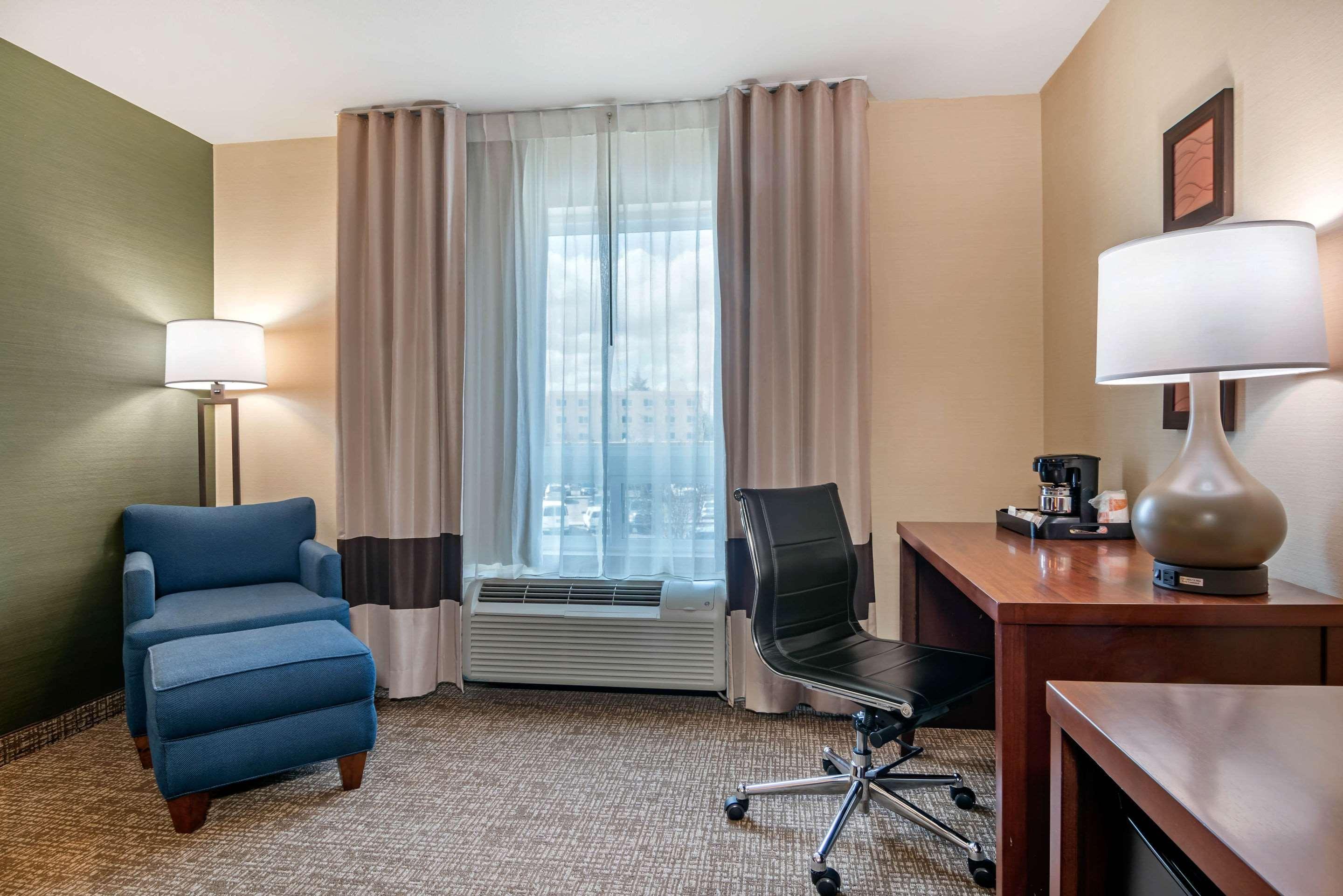 Comfort Inn & Suites Салем Екстериор снимка