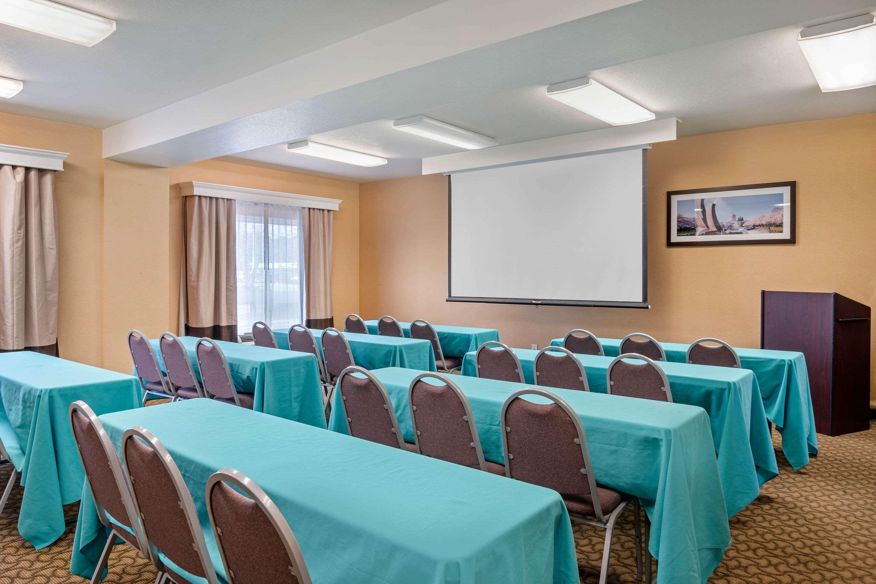 Comfort Inn & Suites Салем Екстериор снимка