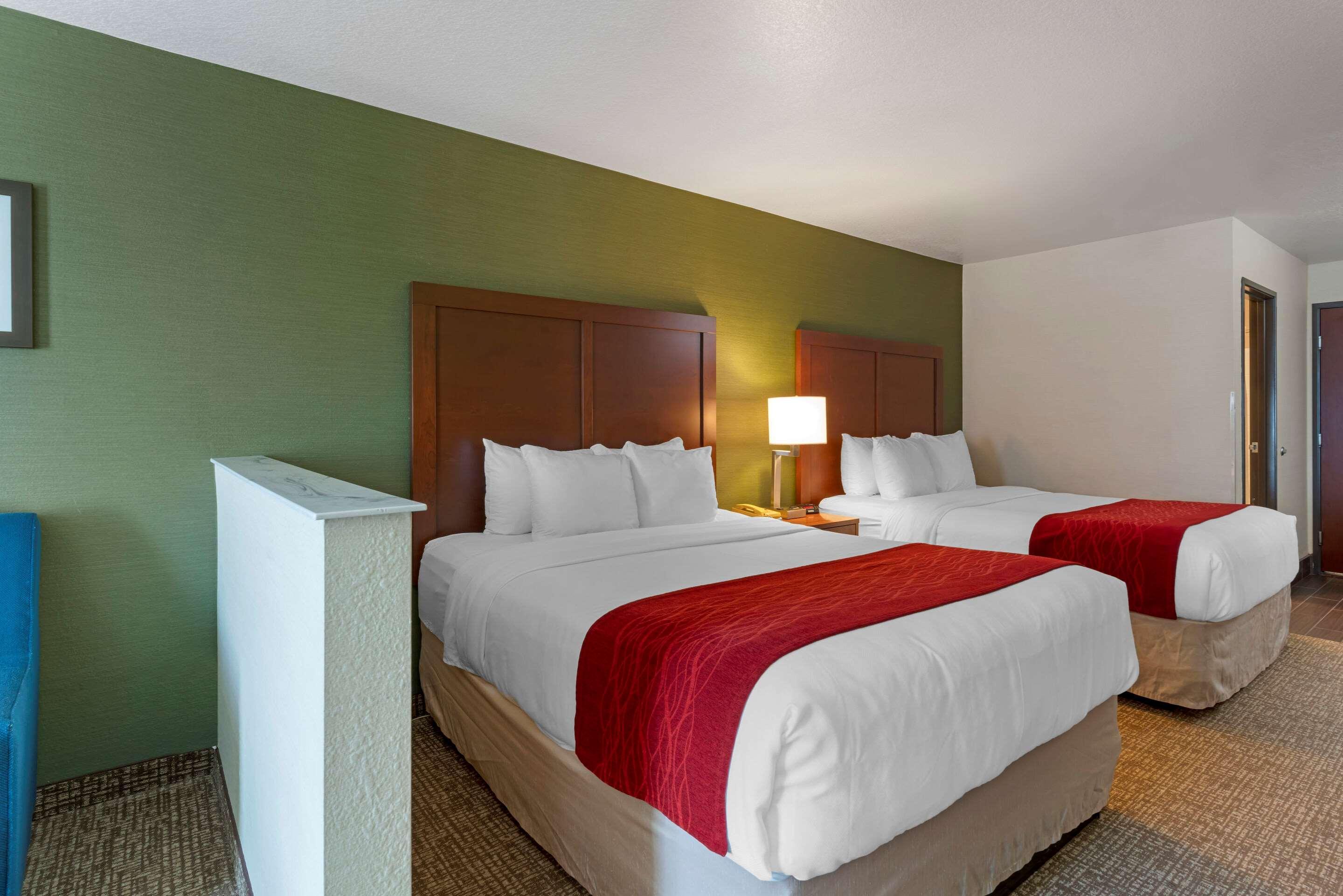 Comfort Inn & Suites Салем Екстериор снимка