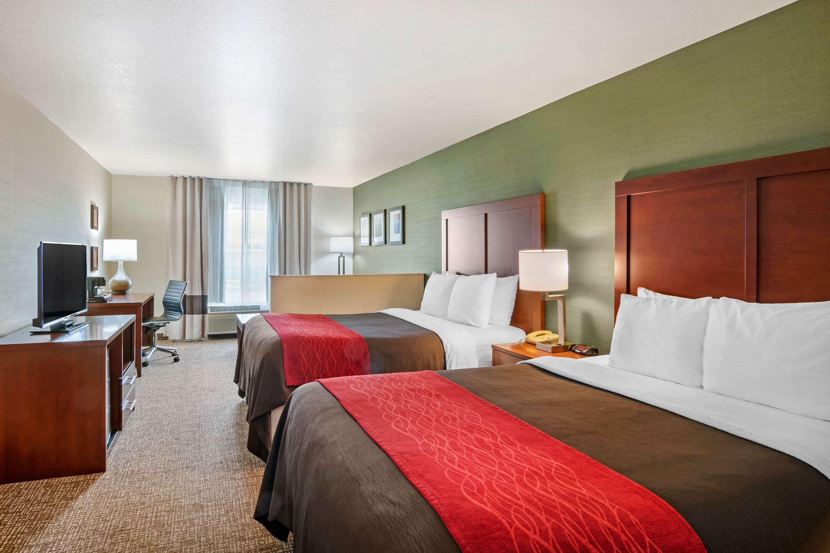 Comfort Inn & Suites Салем Екстериор снимка