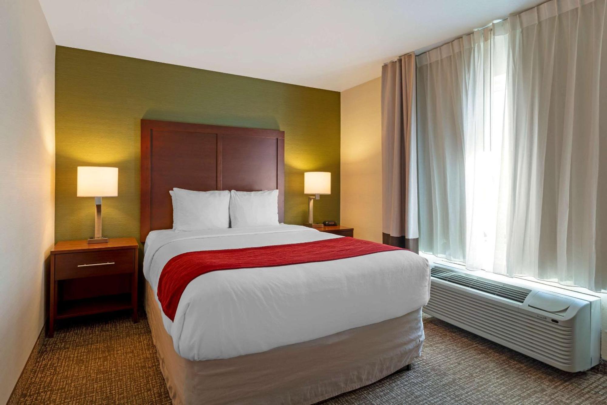 Comfort Inn & Suites Салем Екстериор снимка
