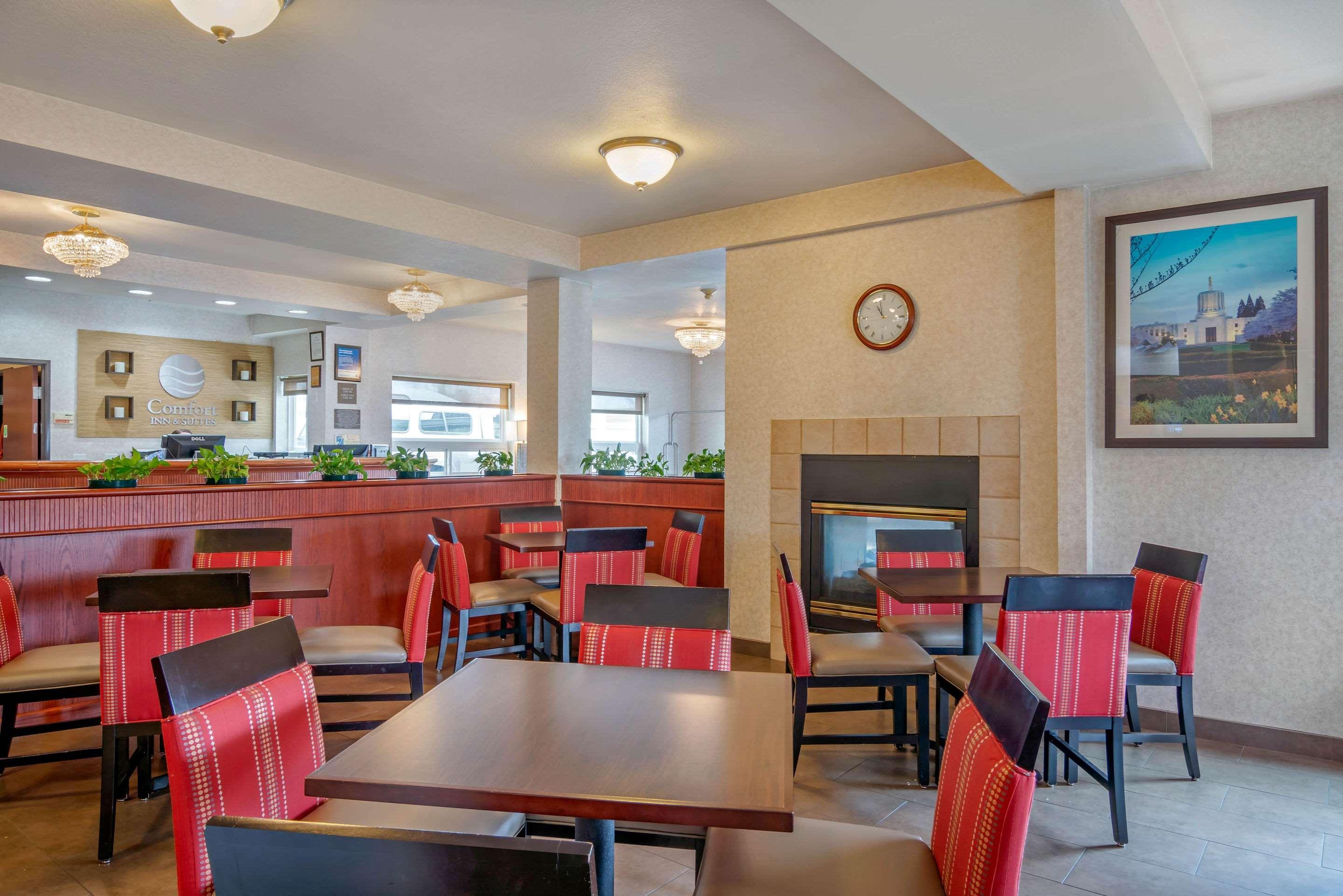 Comfort Inn & Suites Салем Екстериор снимка