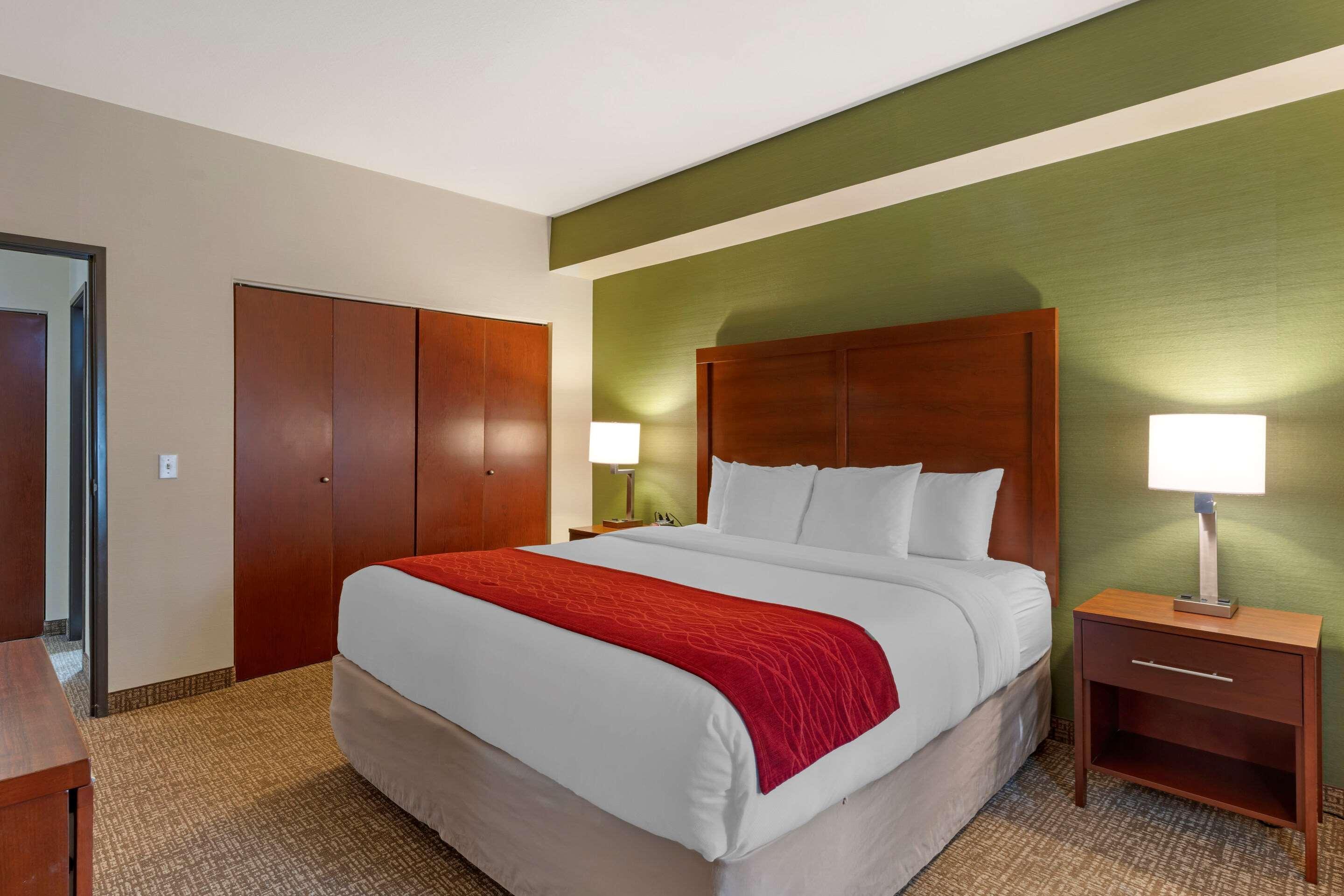 Comfort Inn & Suites Салем Екстериор снимка